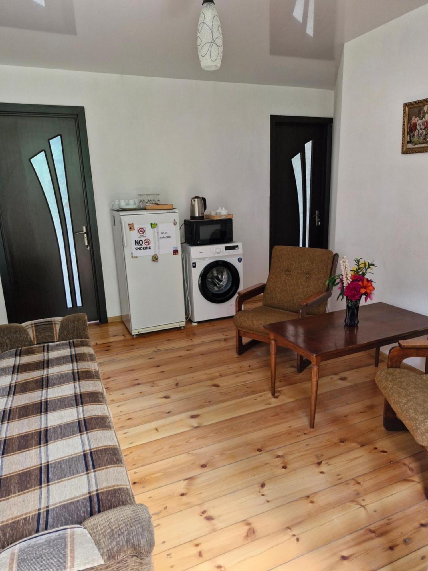 Maiko Guest House Kazbegi Dış mekan fotoğraf