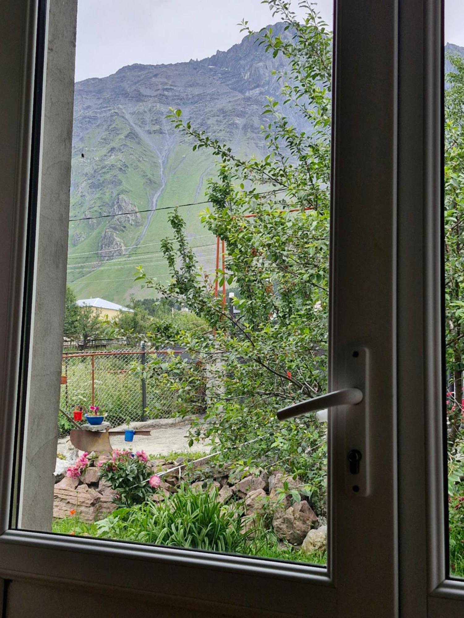 Maiko Guest House Kazbegi Dış mekan fotoğraf
